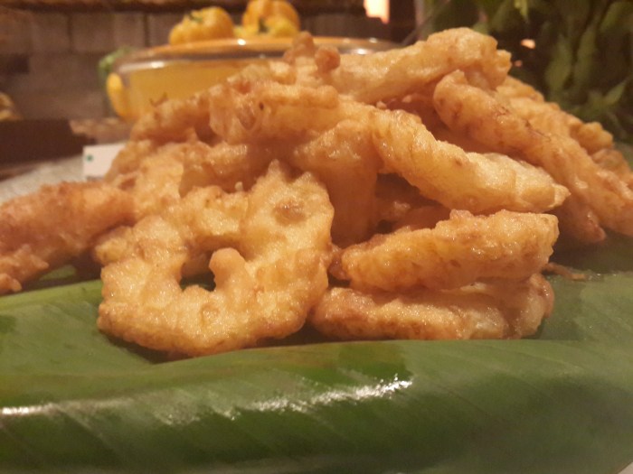 Deep Fried Pineapple