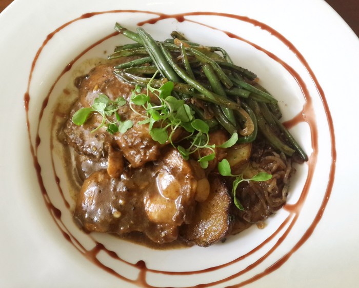 Smoked Chicken with 5 Spice Jus